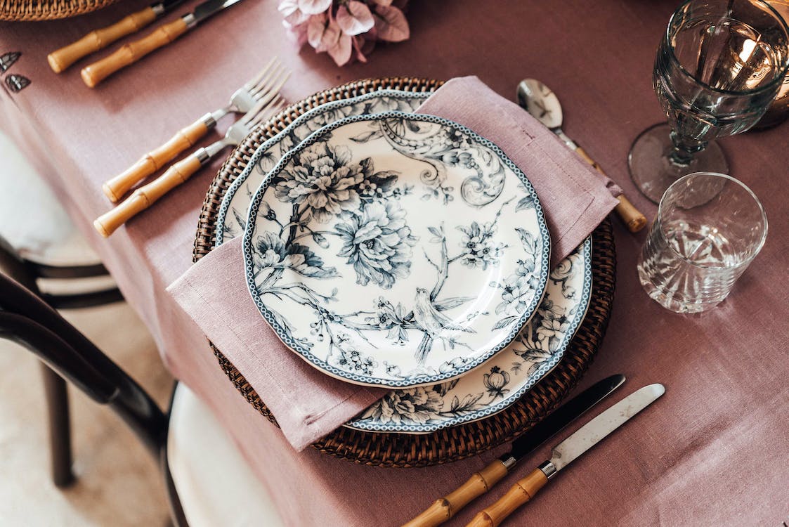 Tableware and Glassware