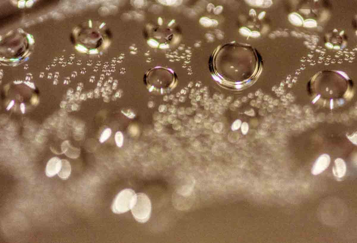 Heat Transfer in Boiling and Condensation
